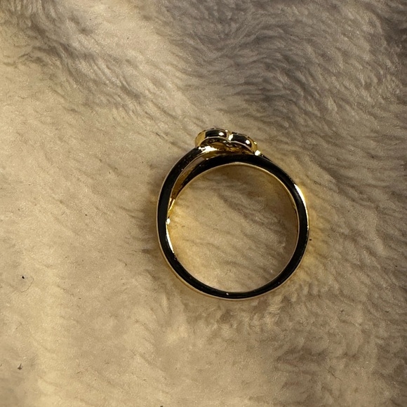 14k gold over sterling silver CZ  Heart shape size 7 ring - Picture 3 of 3